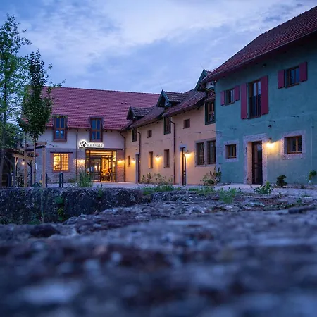Alter Hafen Отель Marktsteft